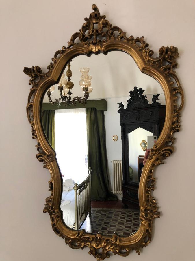 דירות אנה La Casa Sulla Piazza מראה חיצוני תמונה