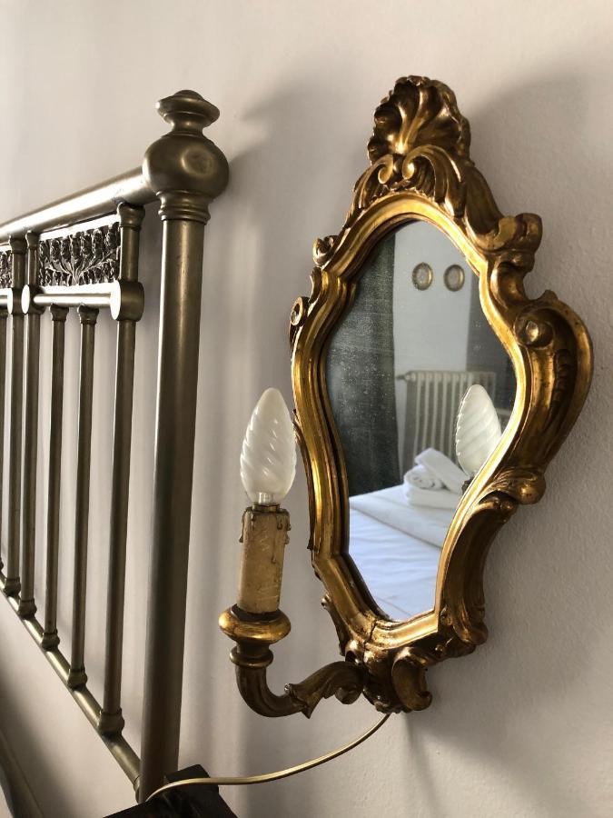 דירות אנה La Casa Sulla Piazza מראה חיצוני תמונה