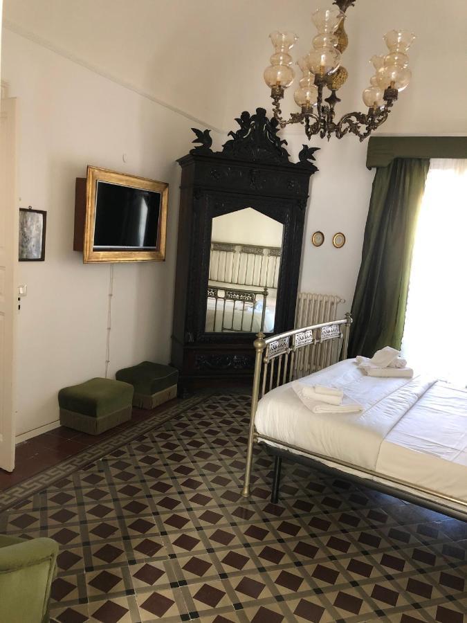 דירות אנה La Casa Sulla Piazza מראה חיצוני תמונה