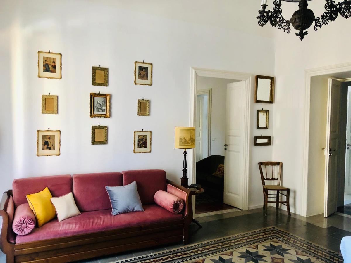 דירות אנה La Casa Sulla Piazza מראה חיצוני תמונה